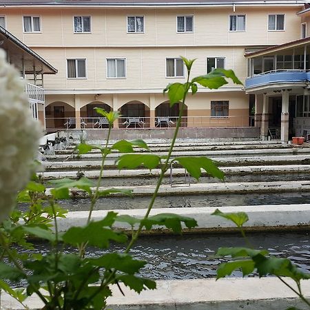 Ağlasun Alanlar Alabalik Ve Otel מראה חיצוני תמונה