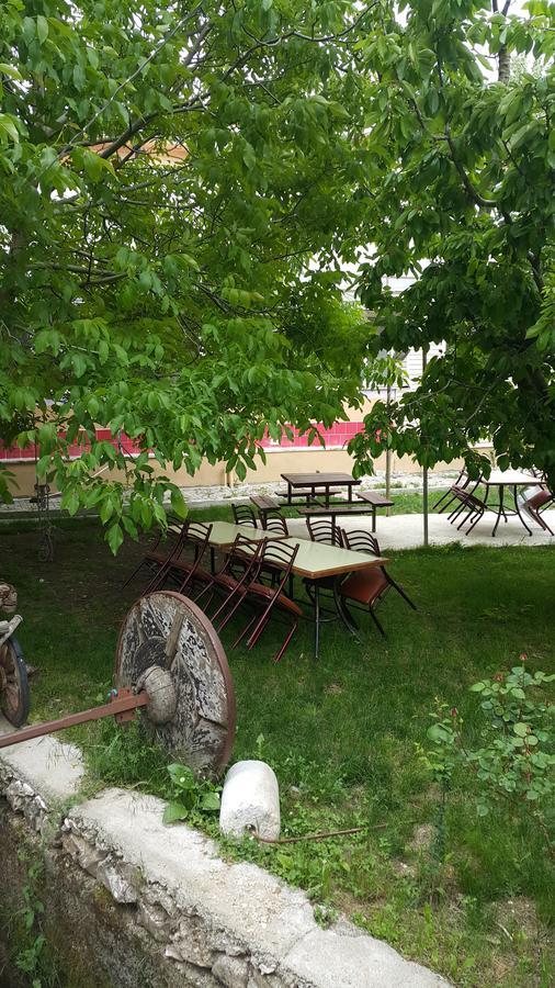 Ağlasun Alanlar Alabalik Ve Otel מראה חיצוני תמונה